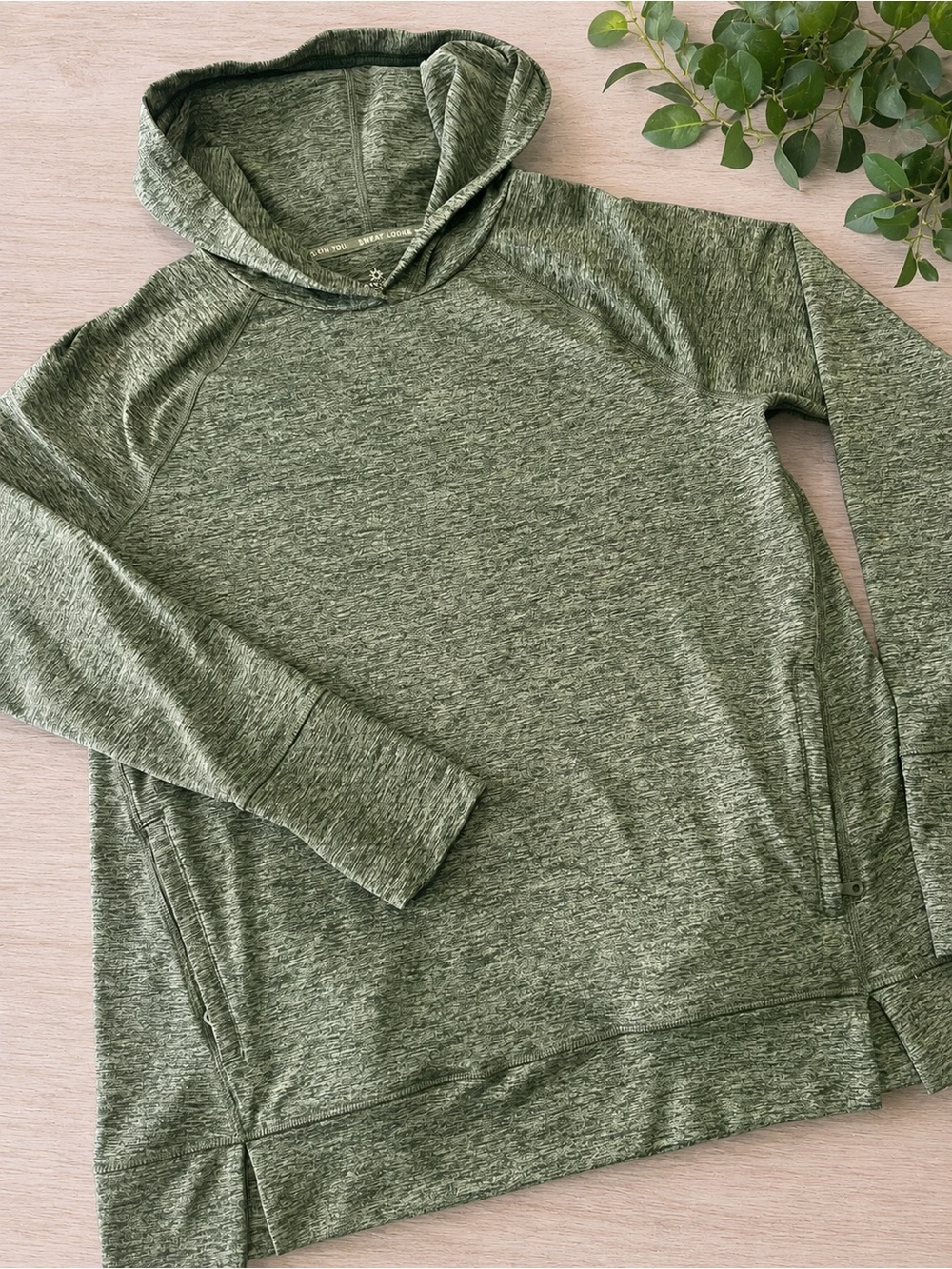 OFFLINE by Aerie | Heathered Green Performance Hoodie ✨Size S